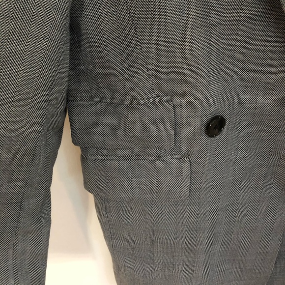 Landscape- Oversized Gray Blazer - Picture 13 of 16